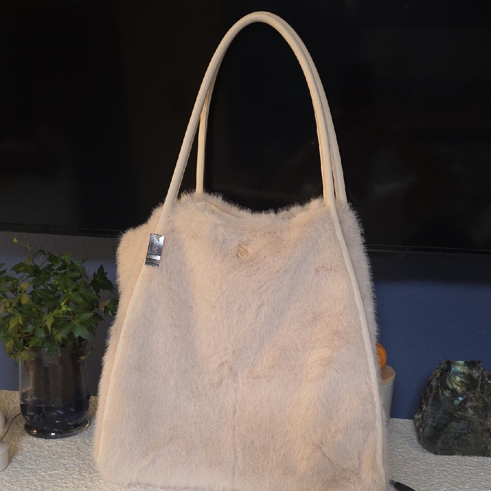 Fur Victoria's Secret Cream (Faux Fur) Tote